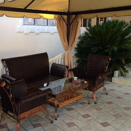 Guest House Liel Sukhumi Exterior foto